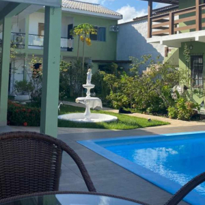 Gartenseite zum Pool